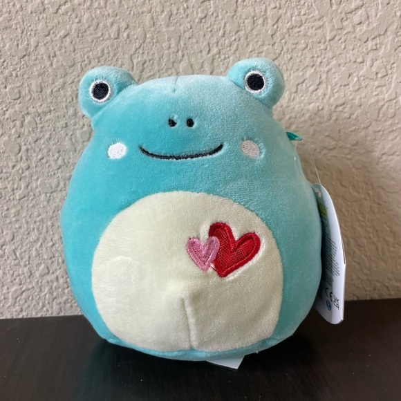 Squishmallows Ludwig the Frog Pink Hearts Valentines 5” NWT - Picture 1 of 10